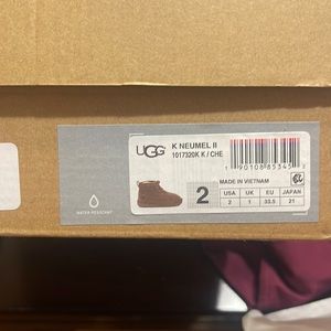 Kids size 2 Ugg